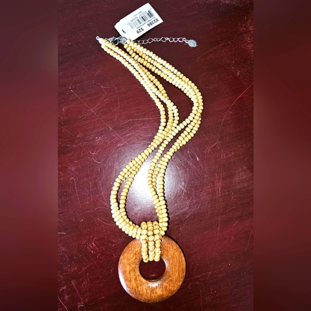 ⭐ Beautiful Wooden Summer Necklace